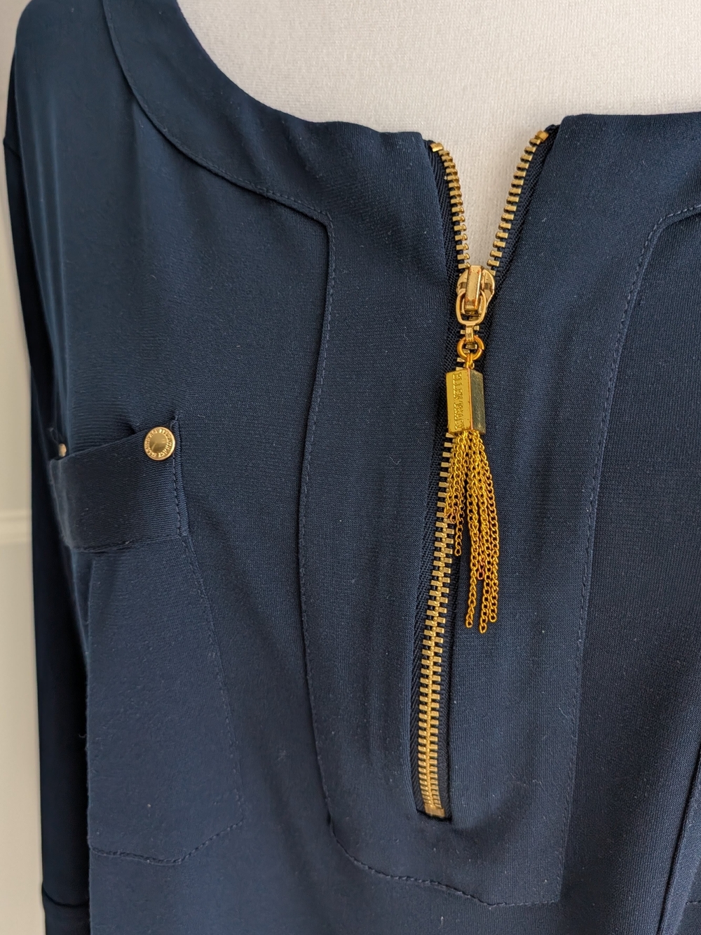 Ellen Tracy Navy Pullover Top with Gold Zip Detail-XL - Picture 5 of 10